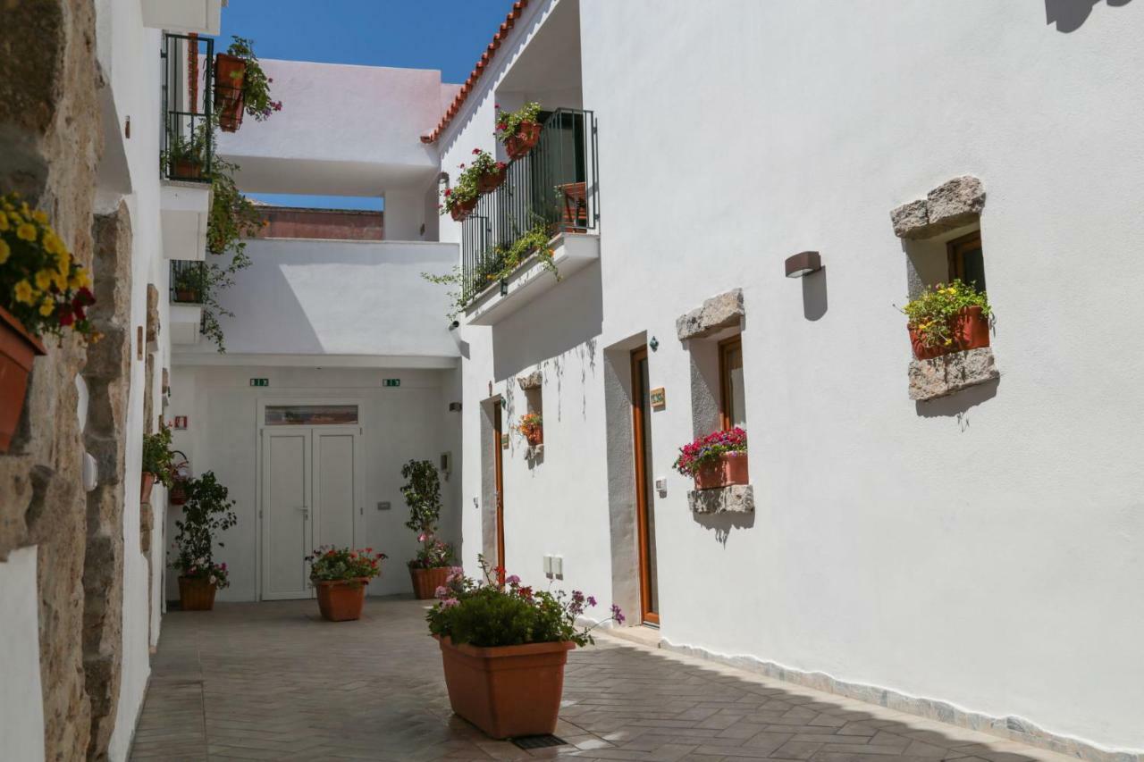 Olbia Domus Inn Eksteriør billede