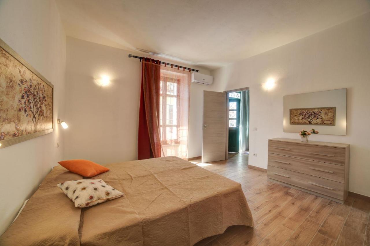 Olbia Domus Inn Eksteriør billede